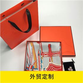 絲巾怎么系好看，絲巾系法，絲巾，真絲絲巾，